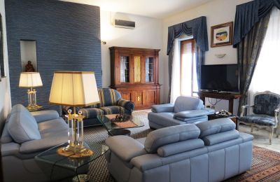 Historic villa for sale Belgirate, Piedmont, Image 10/39