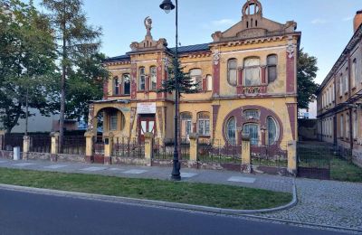 Historic Villa for sale Piotrków Trybunalski, Jarosława Dąbrowskiego 14, Łódź Region, Image 2/12