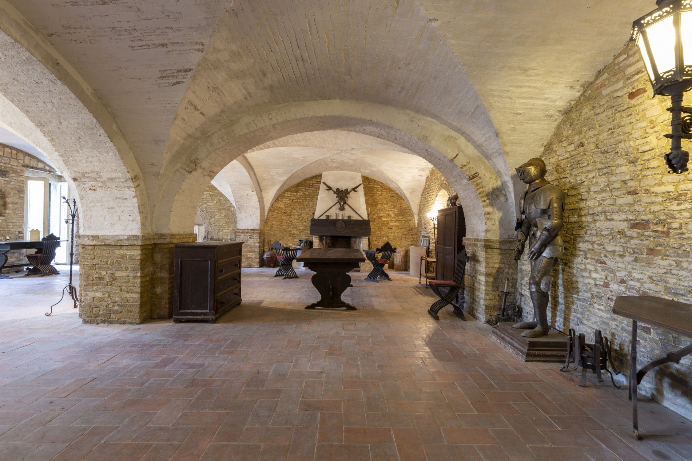 Photos 18th-Century Palazzo with Frescoed Grand Hall and Garden in the Marche Hills