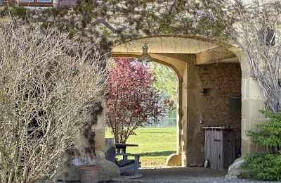 Historic property Mirande, Occitania