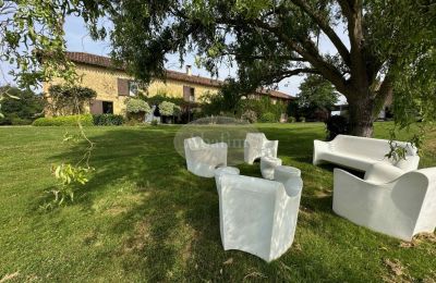 Historic property for sale Mirande, Occitania, Image 22/39