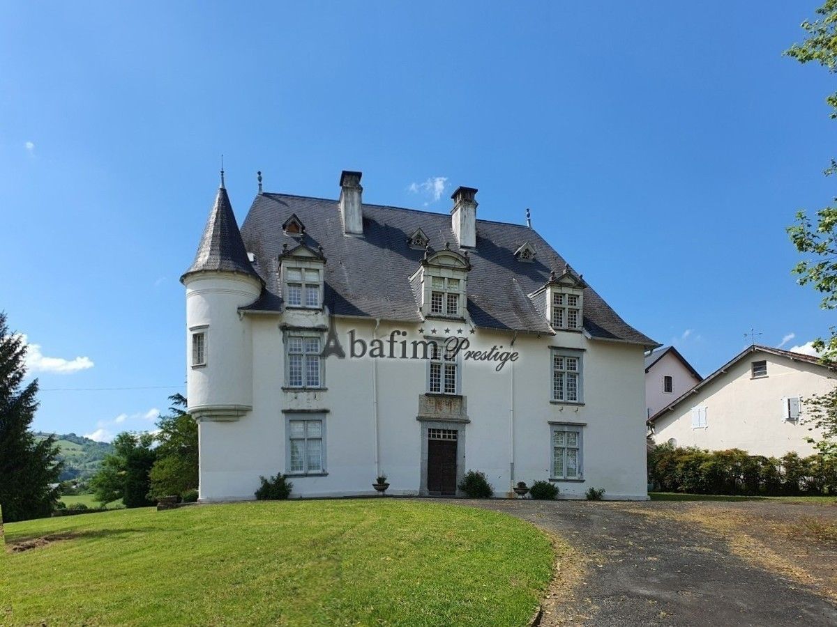 Photos Manor in Saint-Jean-Pied-de-Port