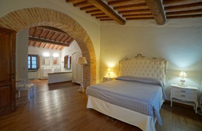 Country home for sale 06069 Tuoro sul Trasimeno, Umbria, Image 18/23