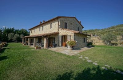 Country home for sale 06069 Tuoro sul Trasimeno, Umbria, Image 4/23