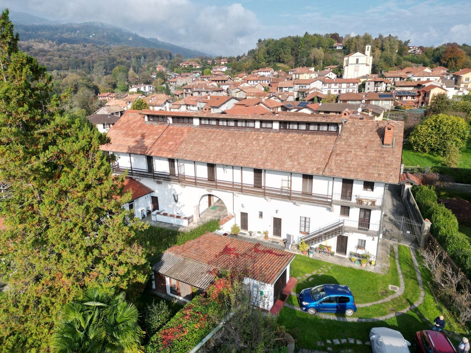 Photos Historic palazzo at Lake Maggiore