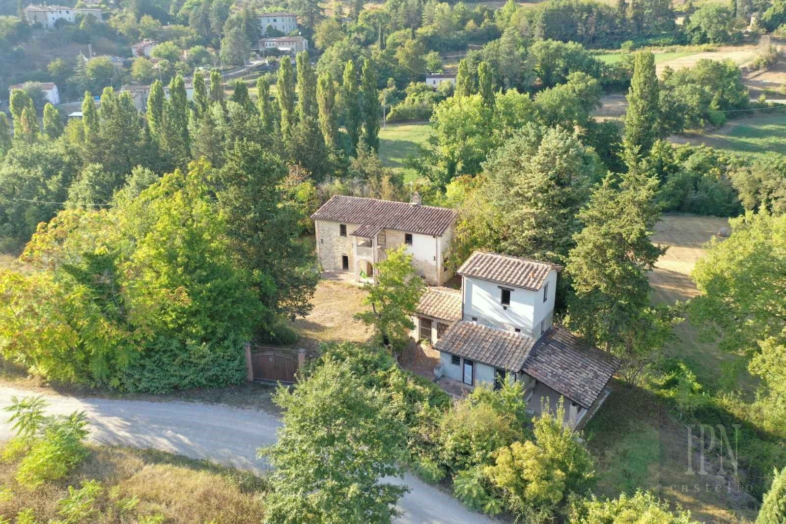 Photos Countryside Farmhouse near Montone