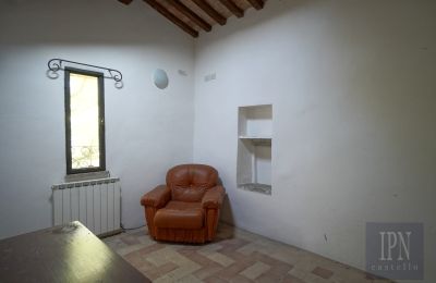 Historic property for sale 06014 Montone, Umbria, Image 21/35