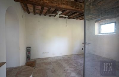 Historic property for sale 06014 Montone, Umbria, Image 25/35