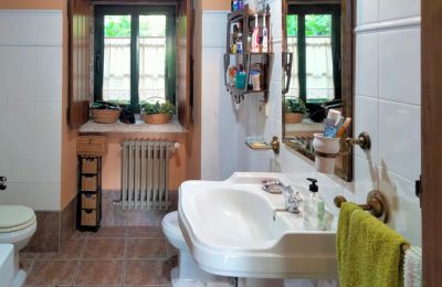 Country home for sale Melide, Cabazás, Galicia, Bathroom
