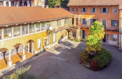 Historic Villa for sale Miasino, Piemont, Image 38/39