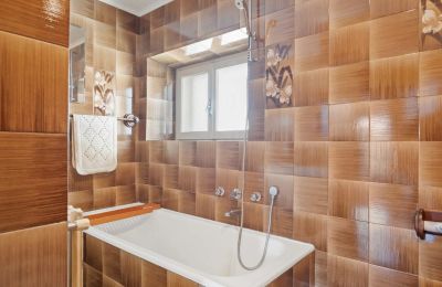 Historic Villa for sale Miasino, Piemont, Image 32/39