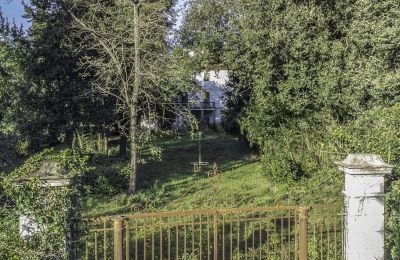 Historic Villa for sale Pontedera, Tuscany, Gate