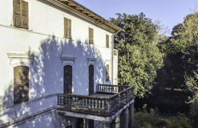 Historic Villa for sale Pontedera, Tuscany, Image 23/27