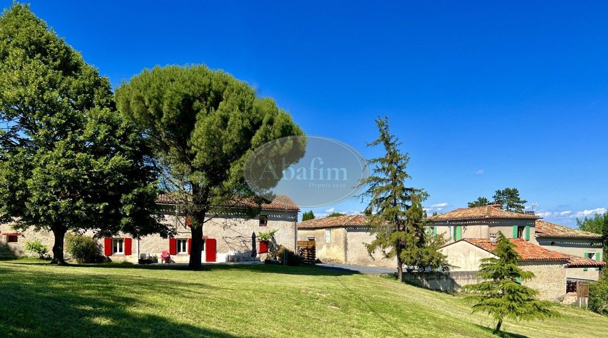 Photos 1000 acre country estate near Castres