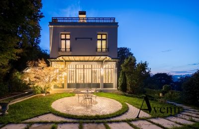 Historic Villa for sale Lyon, Auvergne-Rhône-Alpes, Side view