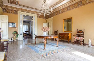 Historic Villa for sale Veneto, Entrance Hall