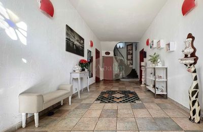 Country home for sale Trie-sur-Baïse, Occitania, Image 3/30
