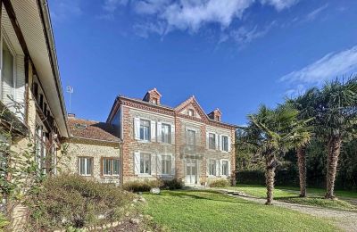 Country home for sale Trie-sur-Baïse, Occitania, Image 2/30