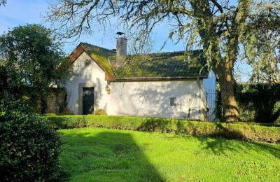 Castle for sale Astenet, Wallonia, Gästehaus "lonley garden "