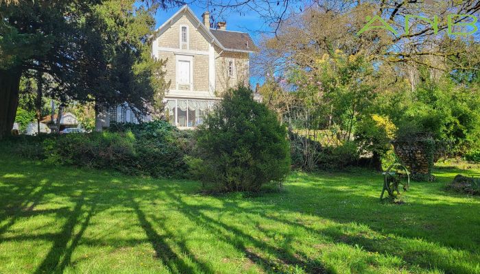 Historic Villa for sale Bussac-sur-Charente, New Aquitaine,  France