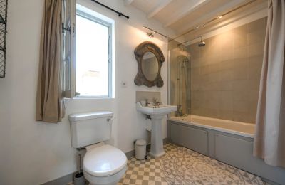Manor House for sale Uzès, Occitania, Image 15/32