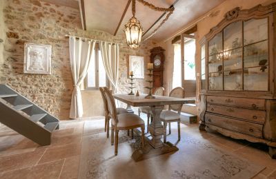 Historic property for sale Uzès, Occitania, Image 14/27