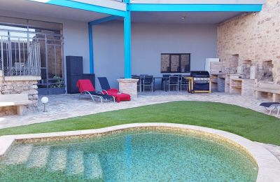 Medieval Castle for sale Granyanella, ASSUMPCIO 4, Catalonia, Piscina Cobertizo