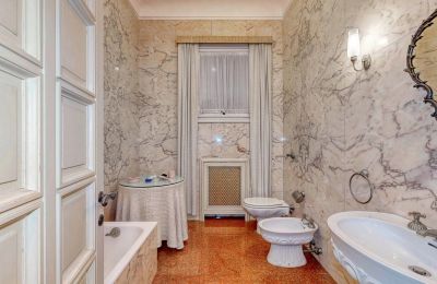 Historic Villa for sale Omegna, Piemont, Image 24/48