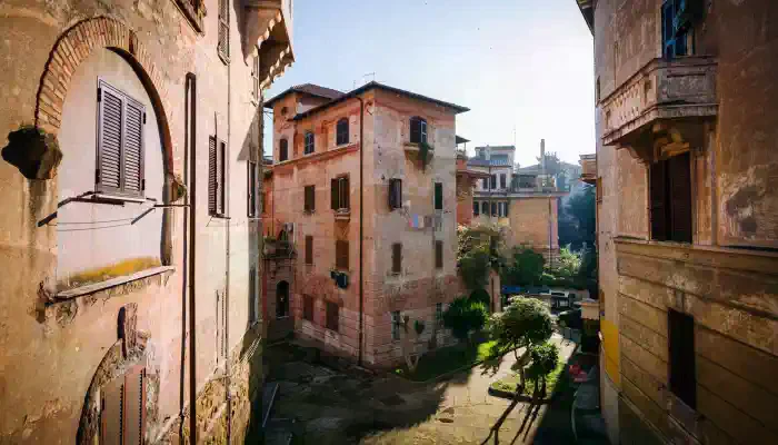 Character properties, Kickstart your journey in Italy!