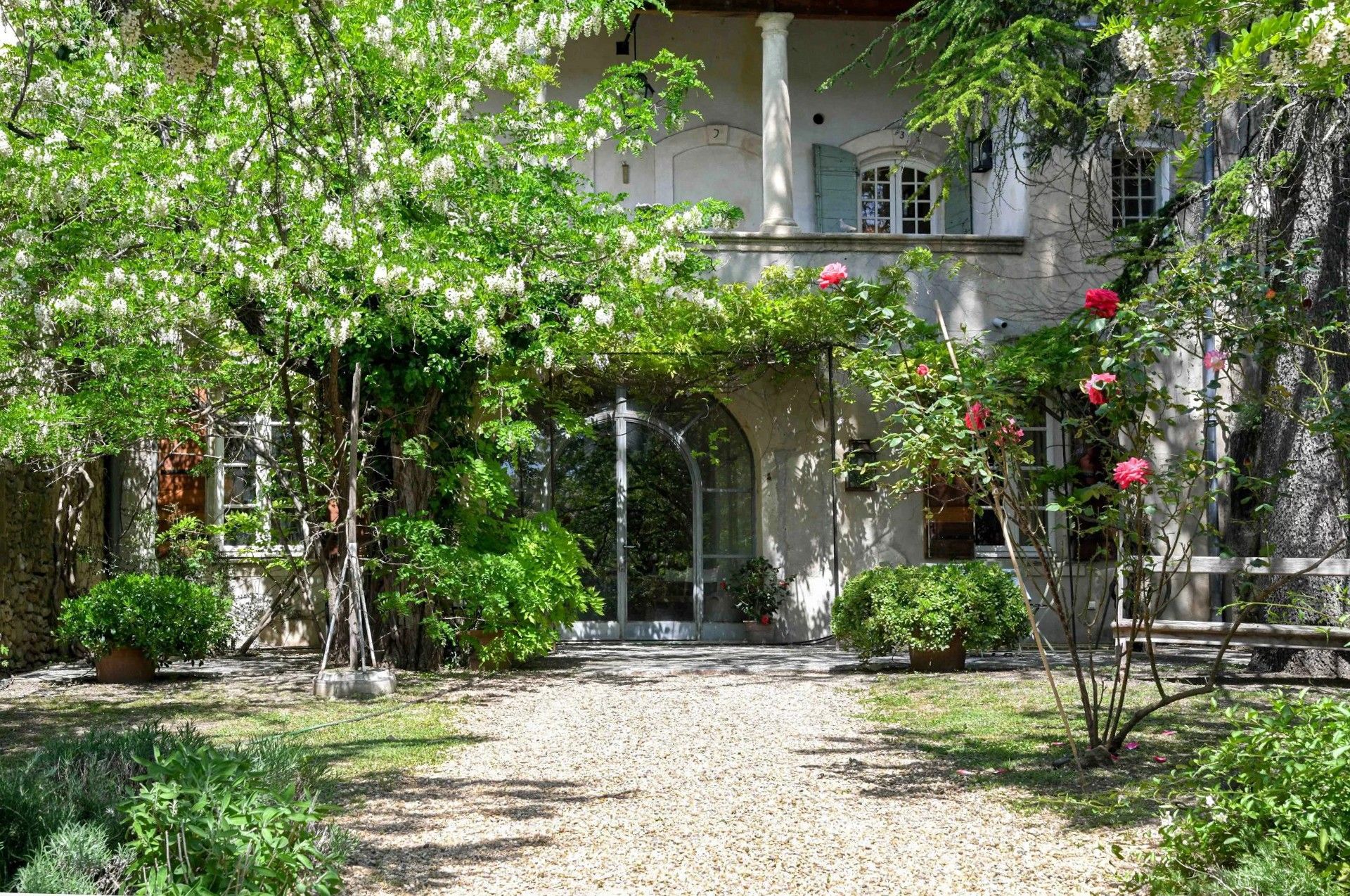 Photos Provence country house with garden and historic wine cellar near Uzès