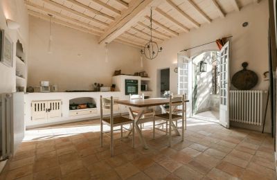 Manor House for sale Uzès, Occitania, Image 13/28