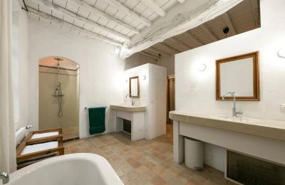 Manor House for sale Uzès, Occitania, Image 18/28