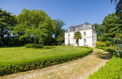 Historic Villa for sale Challans, Pays de la Loire, Image 3/15