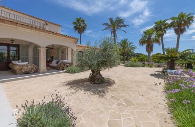 Country home for sale Cas Concos des Cavaller, Balearic Islands, Frühstücksterrasse