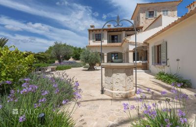 Country home for sale Cas Concos des Cavaller, Balearic Islands, Überdachte Terrasse