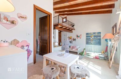Country home for sale Cas Concos des Cavaller, Balearic Islands, Bad