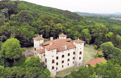 Castle for sale Italy, Image 2/21