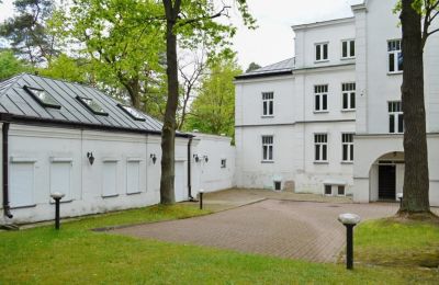 Historic Villa for sale Konstancin-Jeziorna, Mazovia, Image 2/12