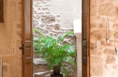 Historic property for sale Vers-Pont-du-Gard, Occitania, Image 11/31