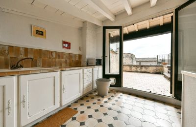 Historic property for sale Vers-Pont-du-Gard, Occitania, Image 14/31