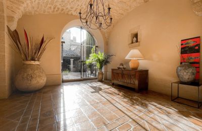 Historic property for sale Vers-Pont-du-Gard, Occitania, Image 30/31