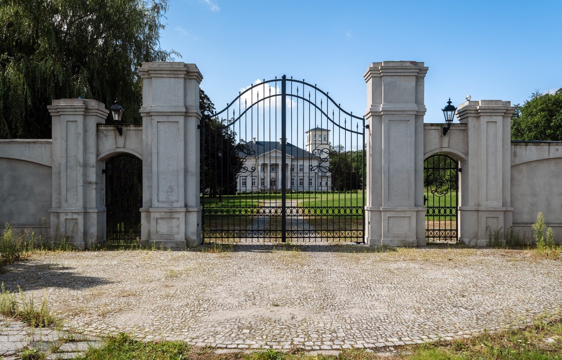 Character properties, PORTICO Secrets