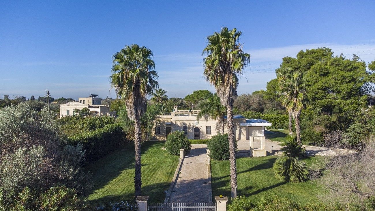 Photos Country property in Apulia with Pool, Garden, and 4+ Bedrooms