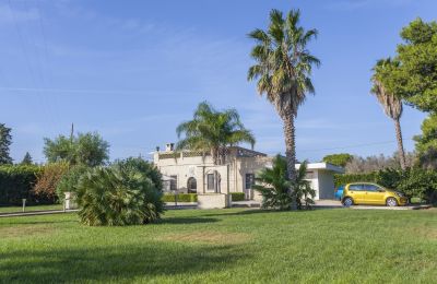 Historic Villa for sale Apulia, Image 2/20