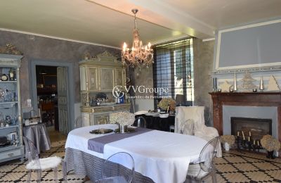 Manor House for sale Occitania, Image 2/11