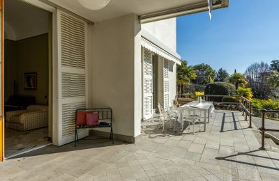Historic Villa for sale Longone al Segrino, Lombardy, Image 31/37