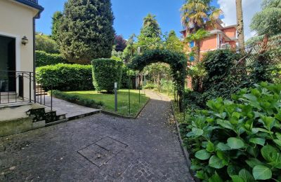 Historic Villa for sale 28838 Stresa, Piemont, Image 37/45