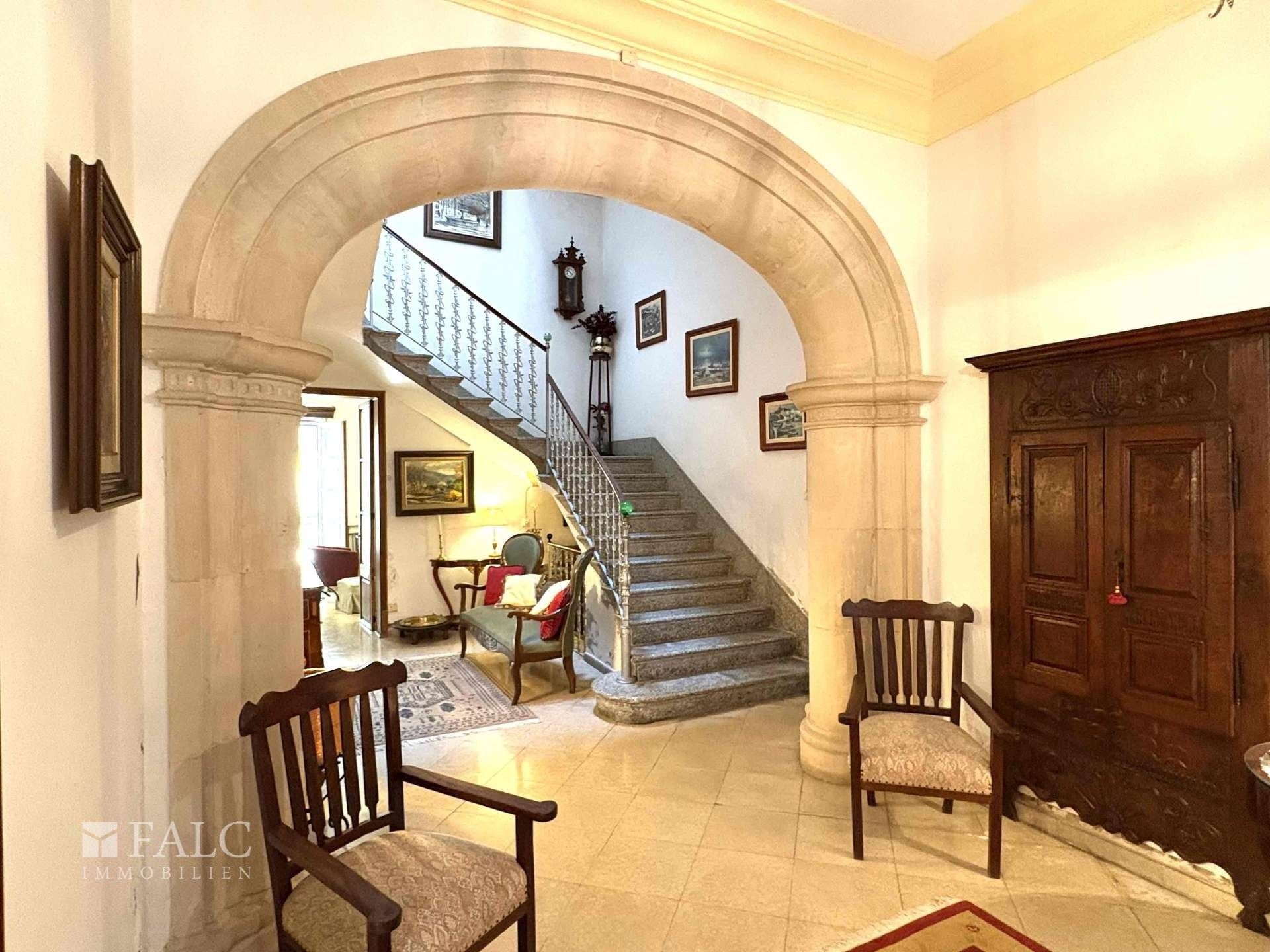 Photos Grand Town House with Courtyard and Potential for Conversion in Santa Margalida