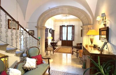 City palace for sale Santa Margalida, Balearic Islands, Entrance Hall