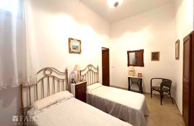 City palace for sale Santa Margalida, Balearic Islands, Bedroom